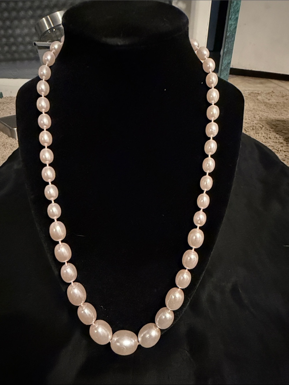 Classic Pink Pearl Necklace - Women Jewelry